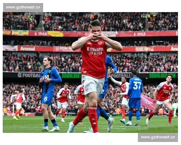 英超新赛季激战正酣 曼联利物浦阿森纳争冠之路充满悬念 - 副本 (2)